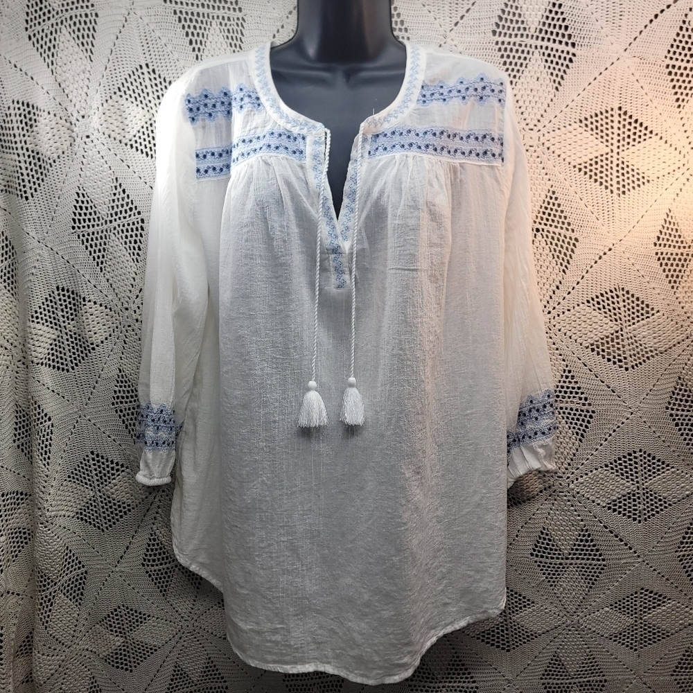 Liz Claiborne Botanical Bliss White Embroidery top size 0X